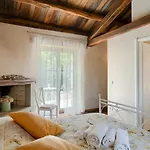 Rustic Zvonar With Pool In Motovun Rakotule