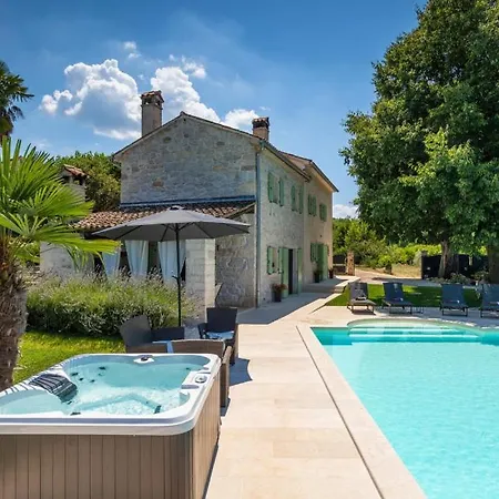 Rustic Zvonar With Pool In Motovun * Rakotule