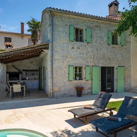 Rustic Zvonar With Pool In Motovun Villa *