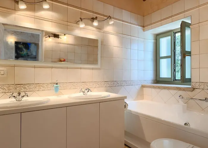 Rustic Zvonar With Pool In Motovun Villa *